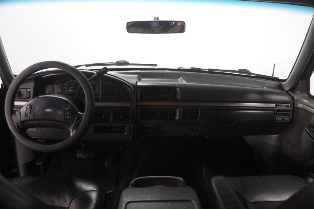 1992-ford-bronco-nite-edition-23