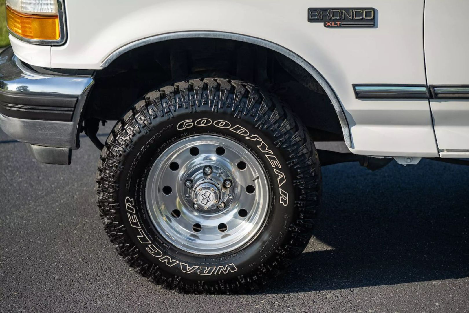 1992-ford-bronco-oj-simpson-4x4-for-sale-05