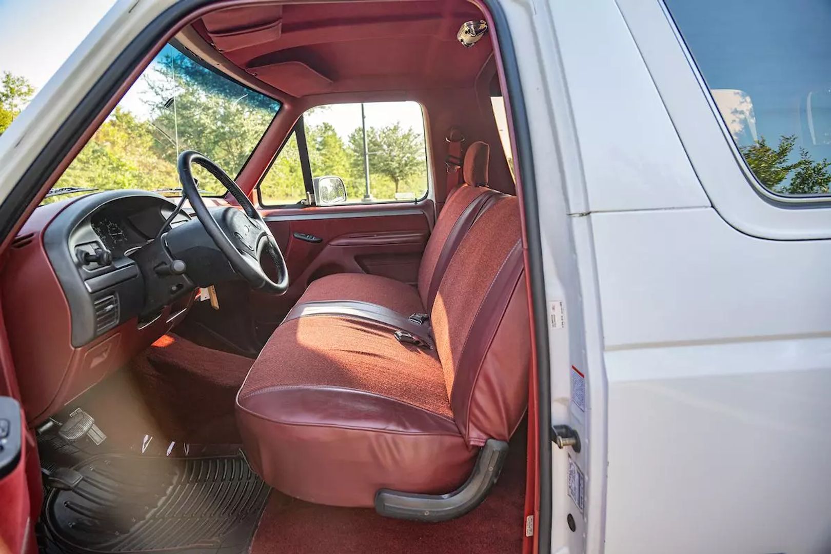 1992-ford-bronco-oj-simpson-4x4-for-sale-27
