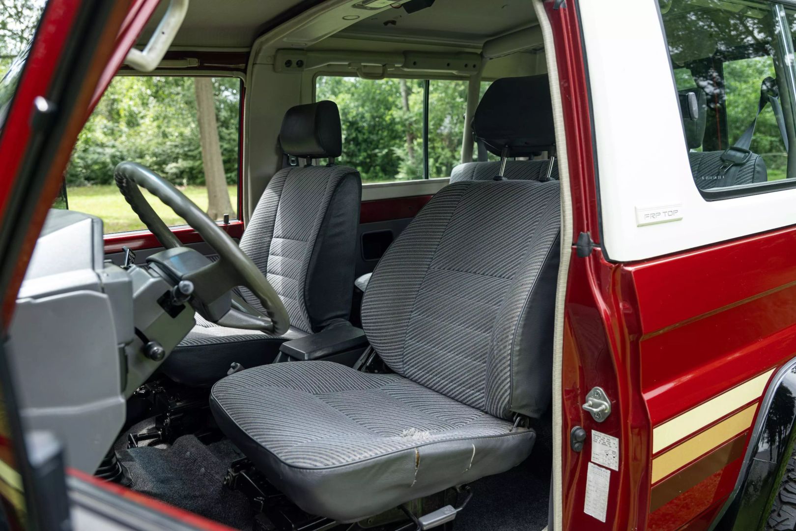 1993-TOYOTA-LAND-CRUISER-KZJ73-for-sale-08