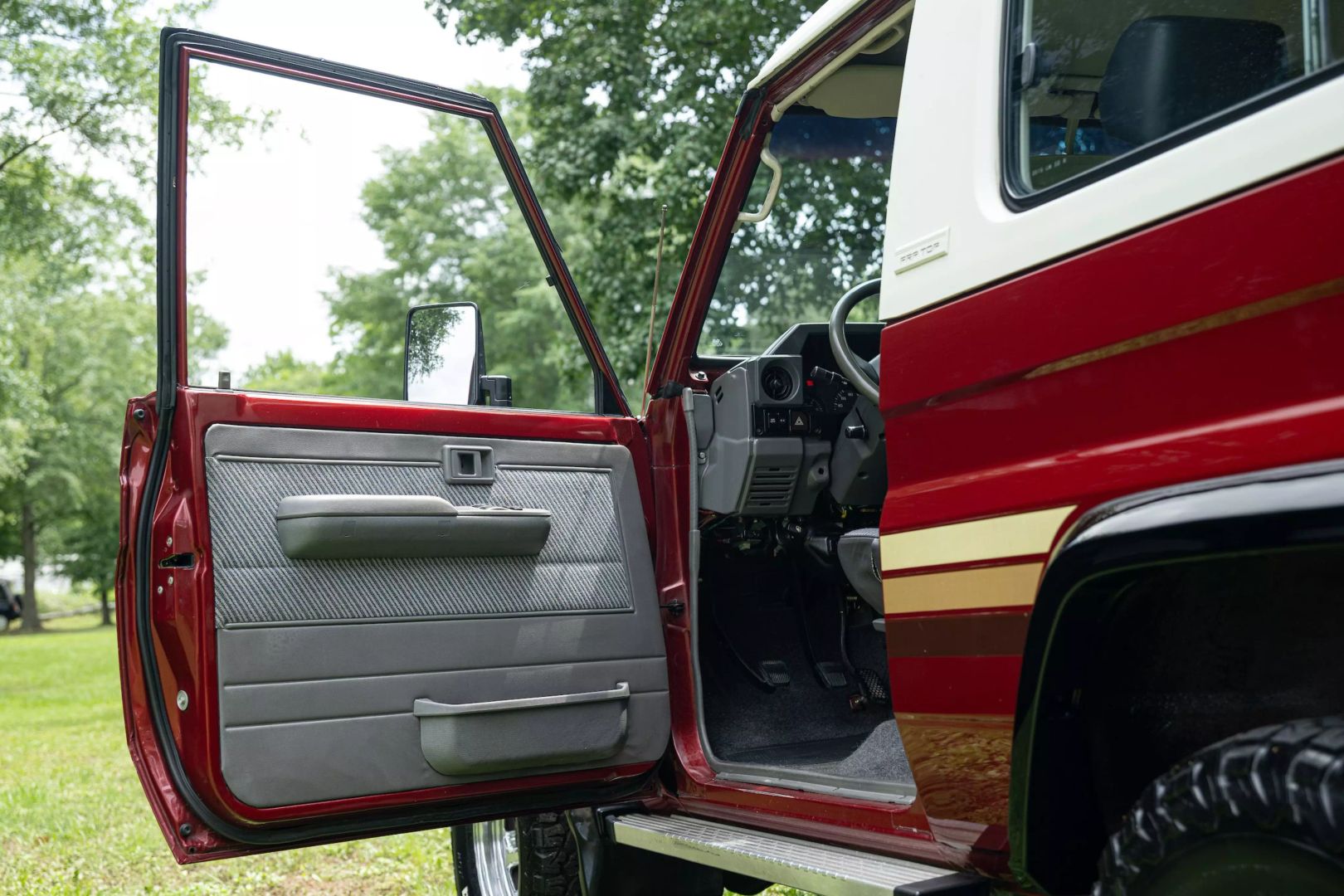 1993-TOYOTA-LAND-CRUISER-KZJ73-for-sale-37