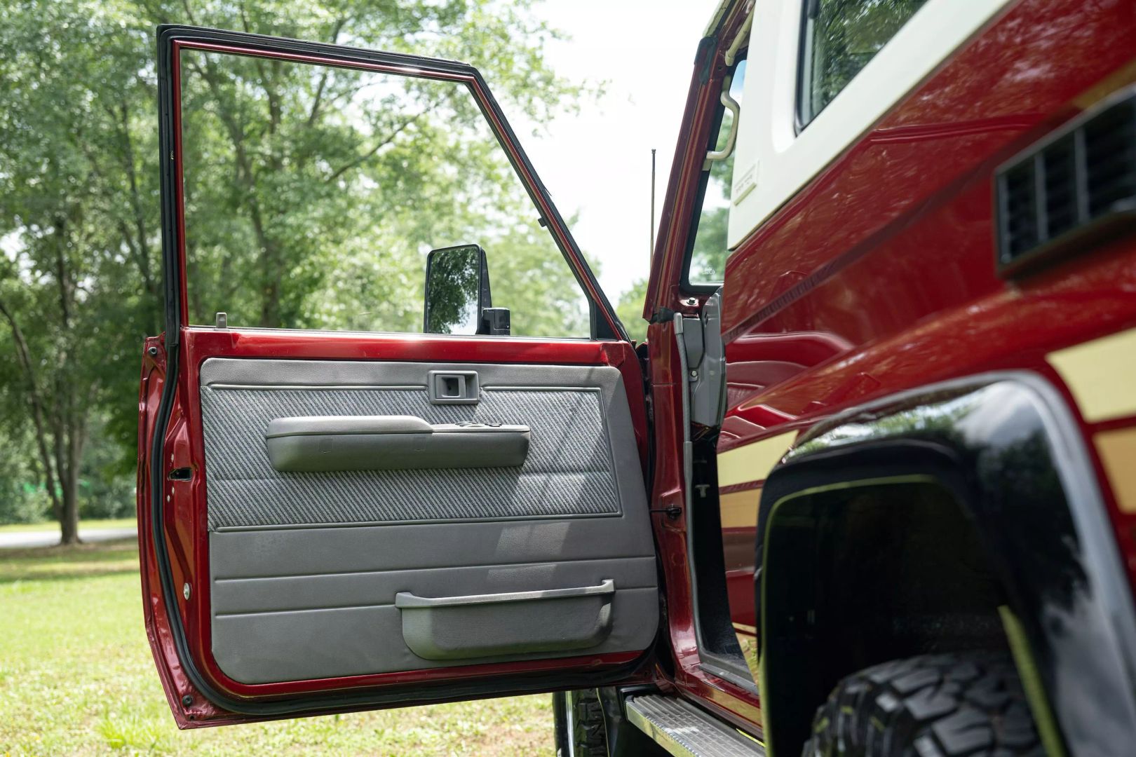 1993-TOYOTA-LAND-CRUISER-KZJ73-for-sale-38