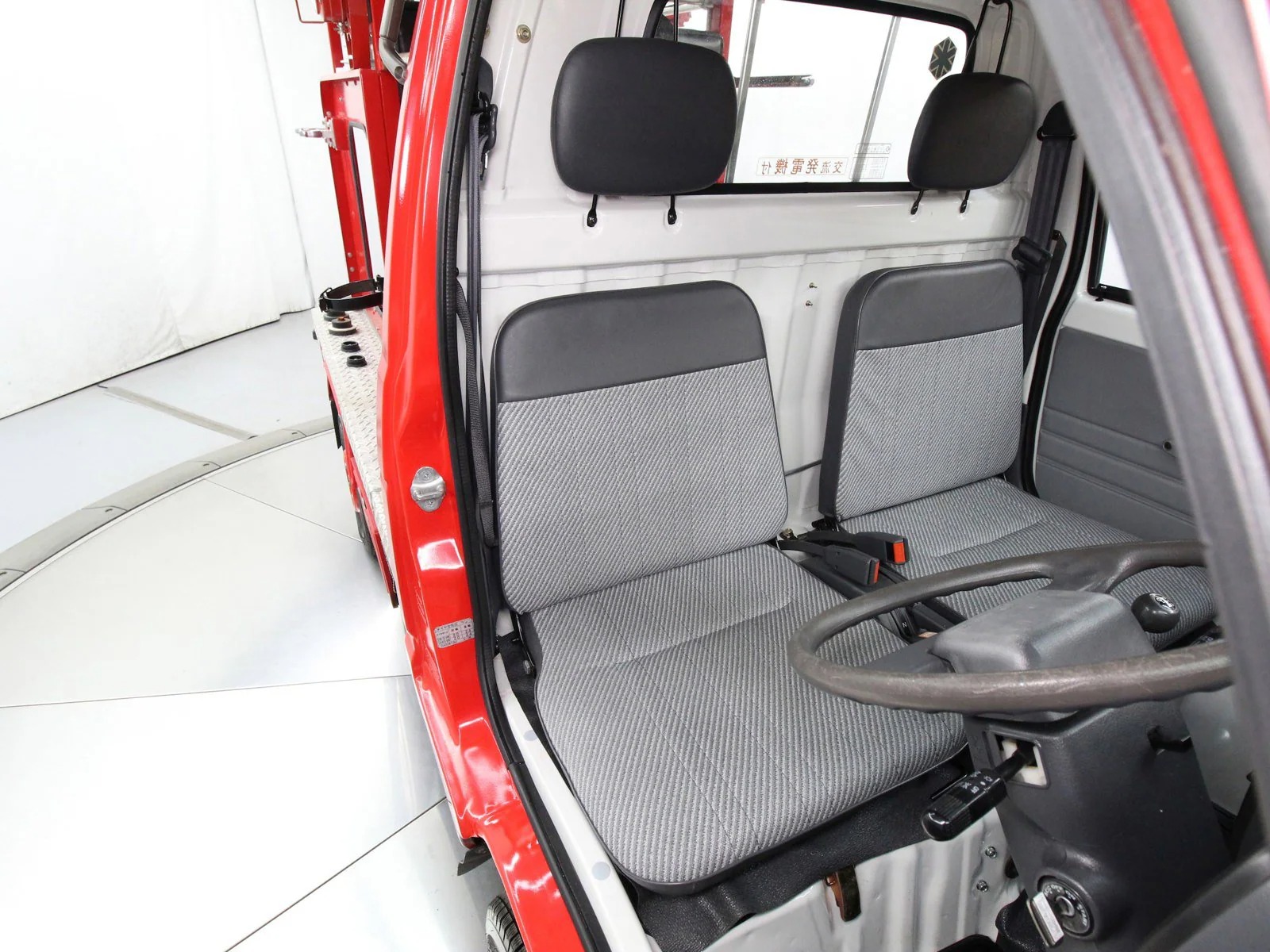 1993-daihatsu-hijet-4x4-mini-fire-truck-for-sale-13