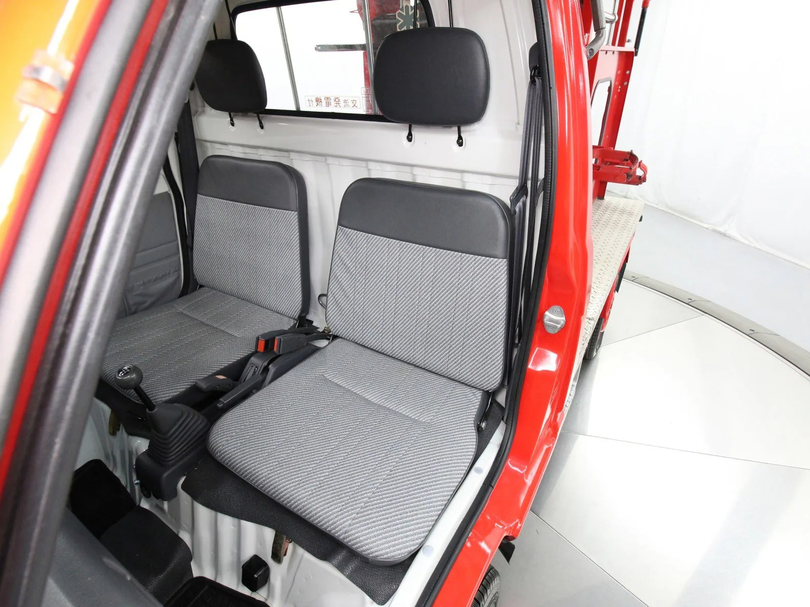 1993-daihatsu-hijet-4x4-mini-fire-truck-for-sale-14