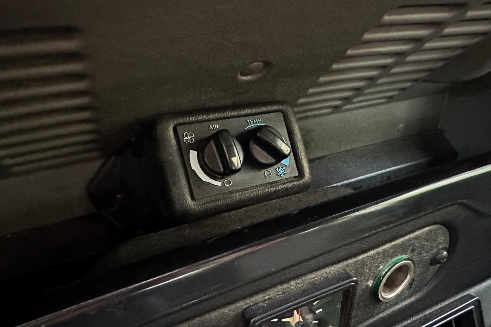 1994-land-rover-defender-90-nas (18)