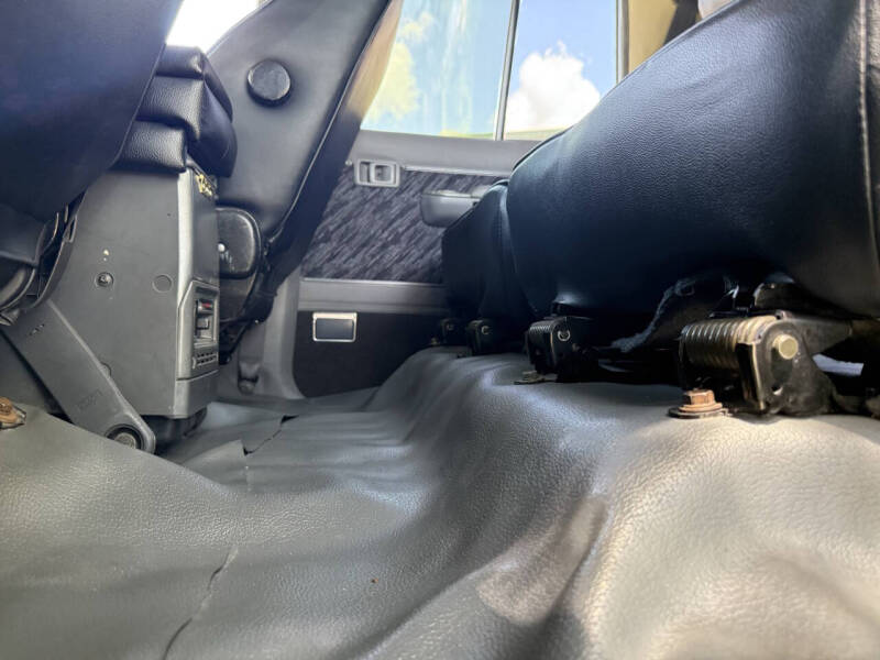 1994-toyota-land-cruiser-prado (40)
