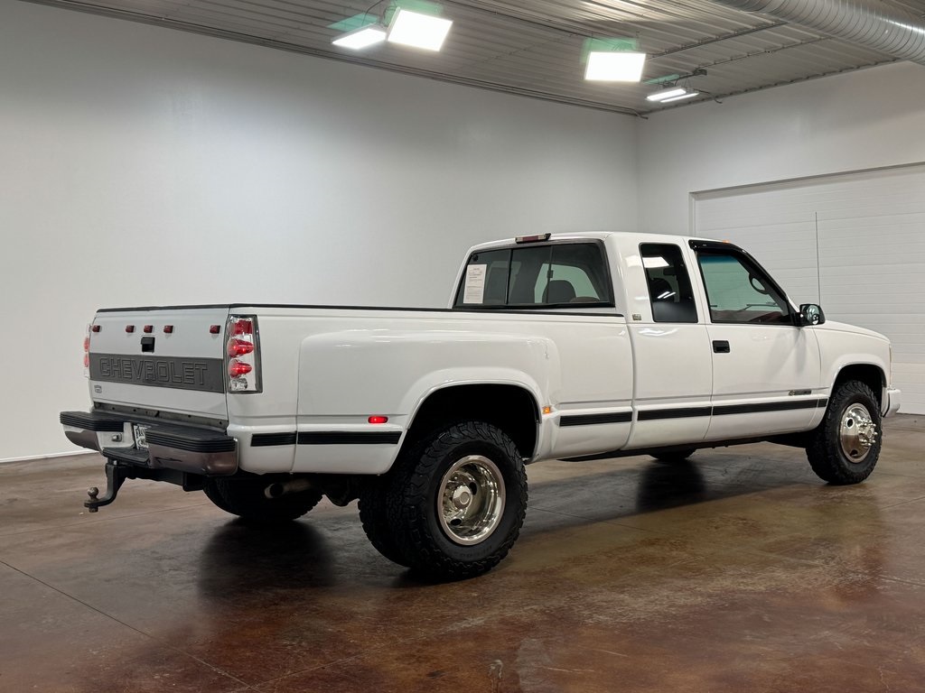 1995-chevrolet-ck3500-cheyenne-rwd-for-sale-02