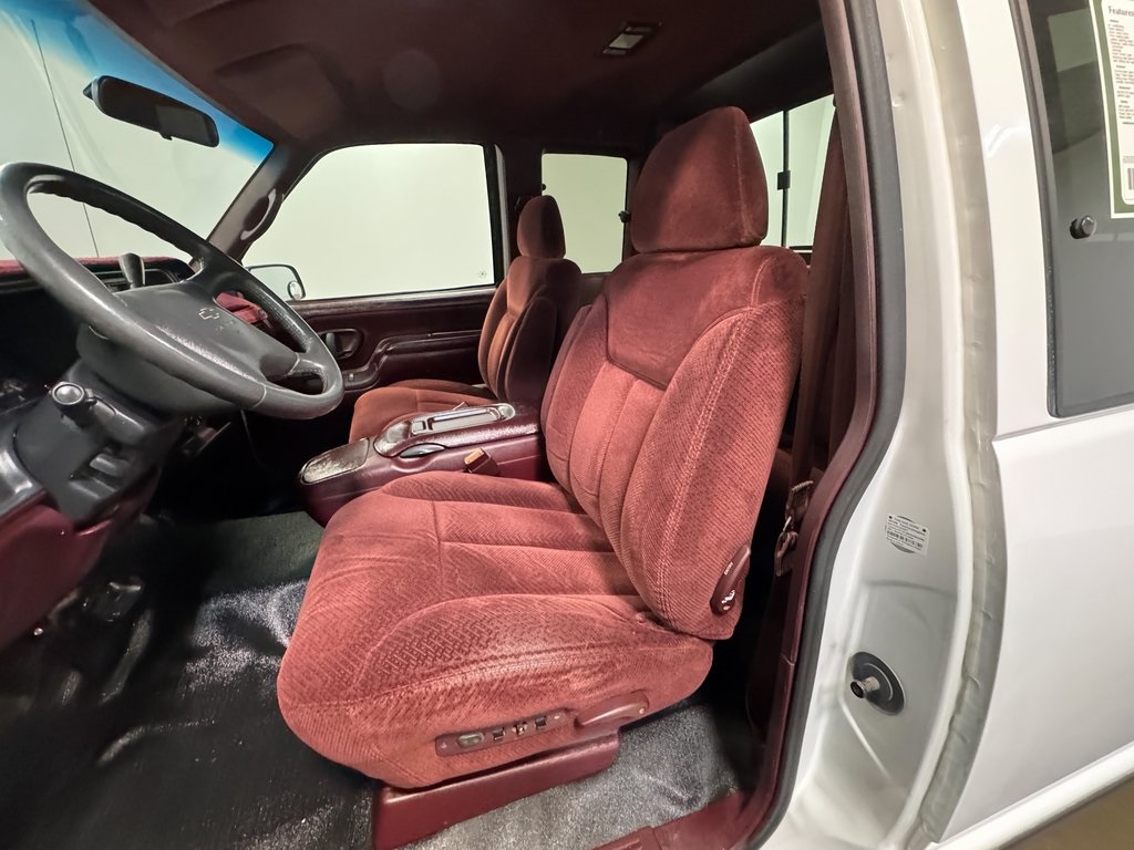 1995-chevrolet-ck3500-cheyenne-rwd-for-sale-09