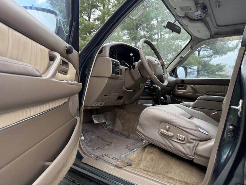 1995-toyota-land-cruiser-base-awd-4dr-suv (10)