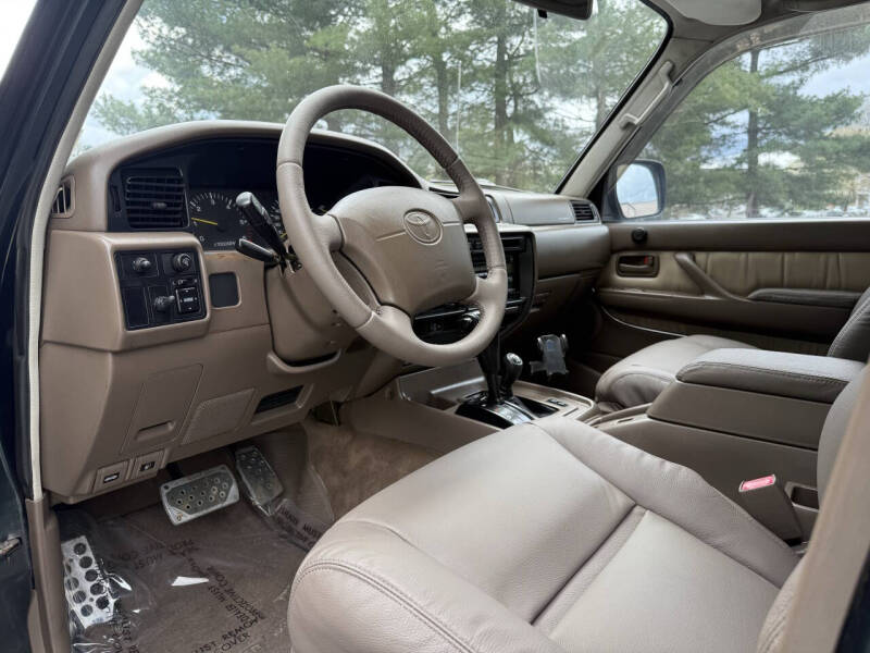 1995-toyota-land-cruiser-base-awd-4dr-suv (13)