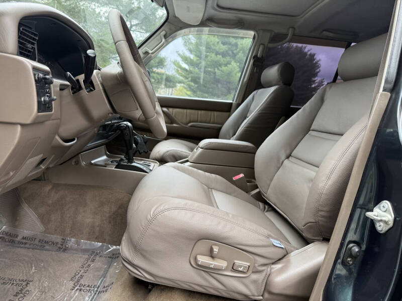 1995-toyota-land-cruiser-base-awd-4dr-suv (14)