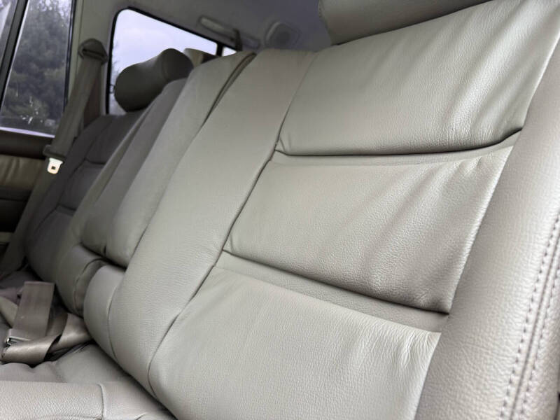 1995-toyota-land-cruiser-base-awd-4dr-suv (29)