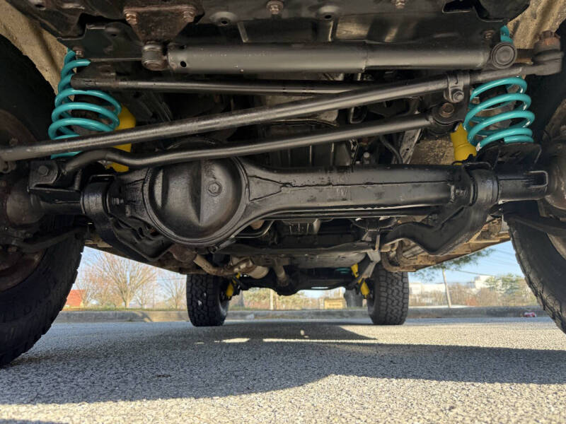 1995-toyota-land-cruiser-base-awd-4dr-suv (32)