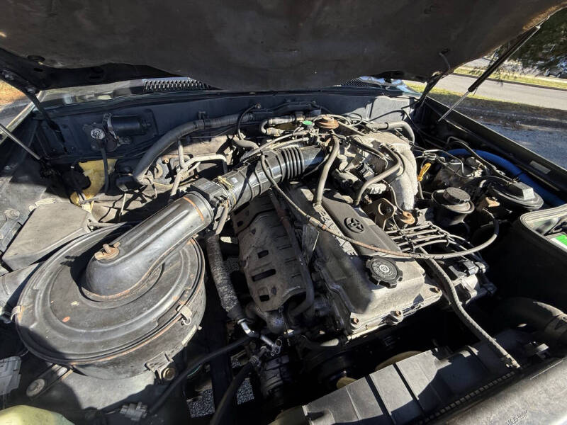 1995-toyota-land-cruiser-base-awd-4dr-suv (33)