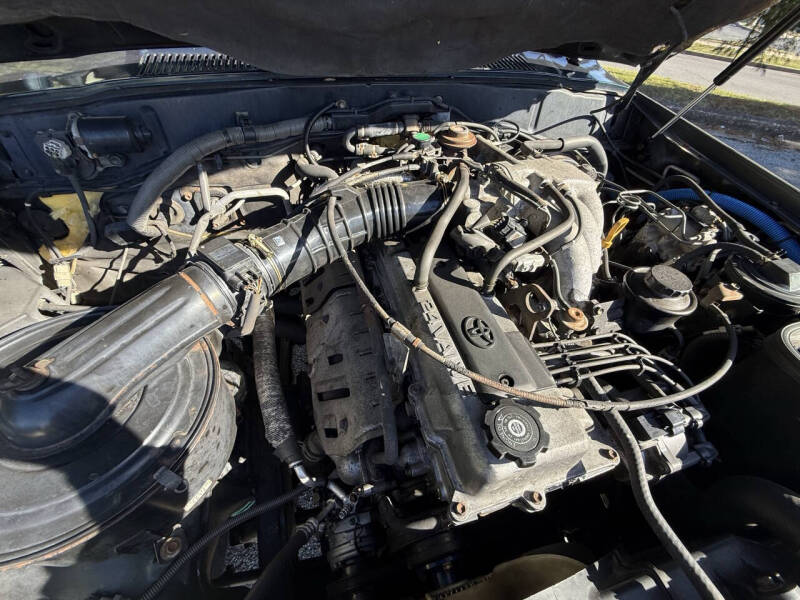 1995-toyota-land-cruiser-base-awd-4dr-suv (34)