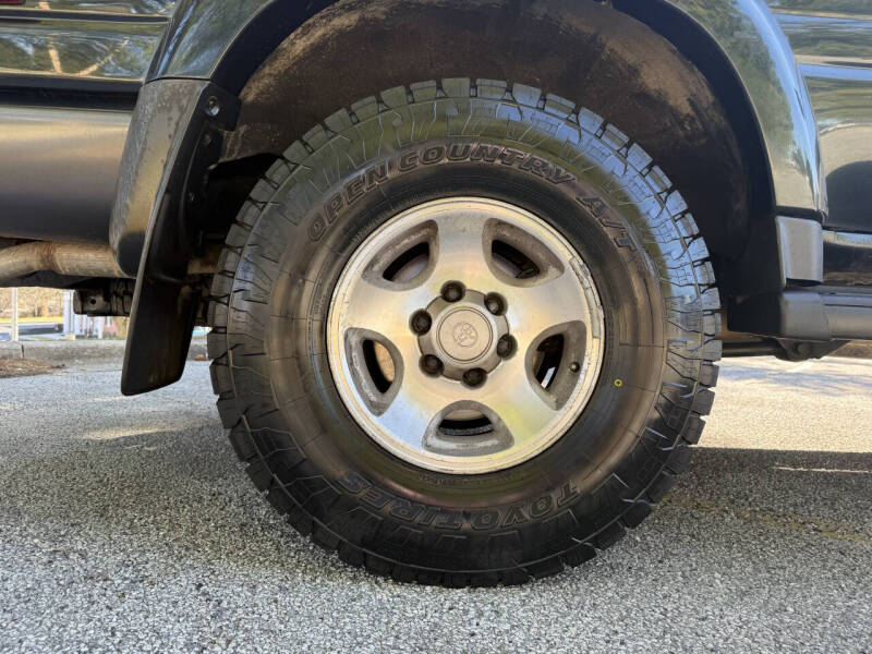 1995-toyota-land-cruiser-base-awd-4dr-suv (6)