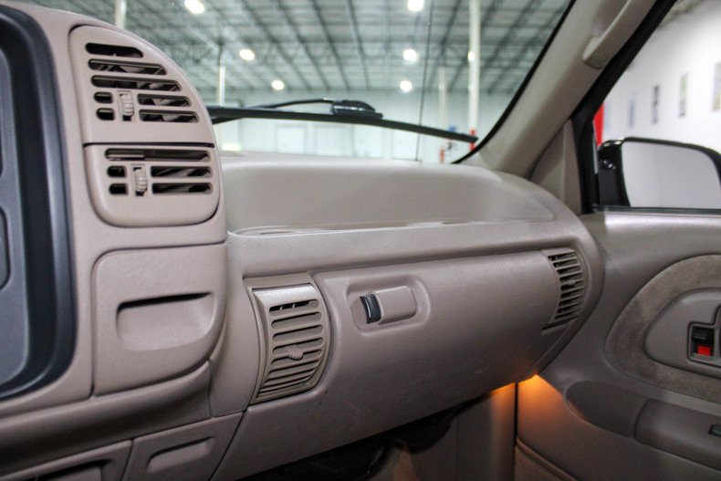 1996-chevrolet-c2500-cheyenne (21)