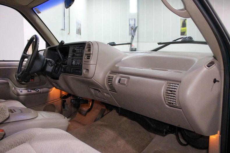 1996-chevrolet-c2500-cheyenne (8)