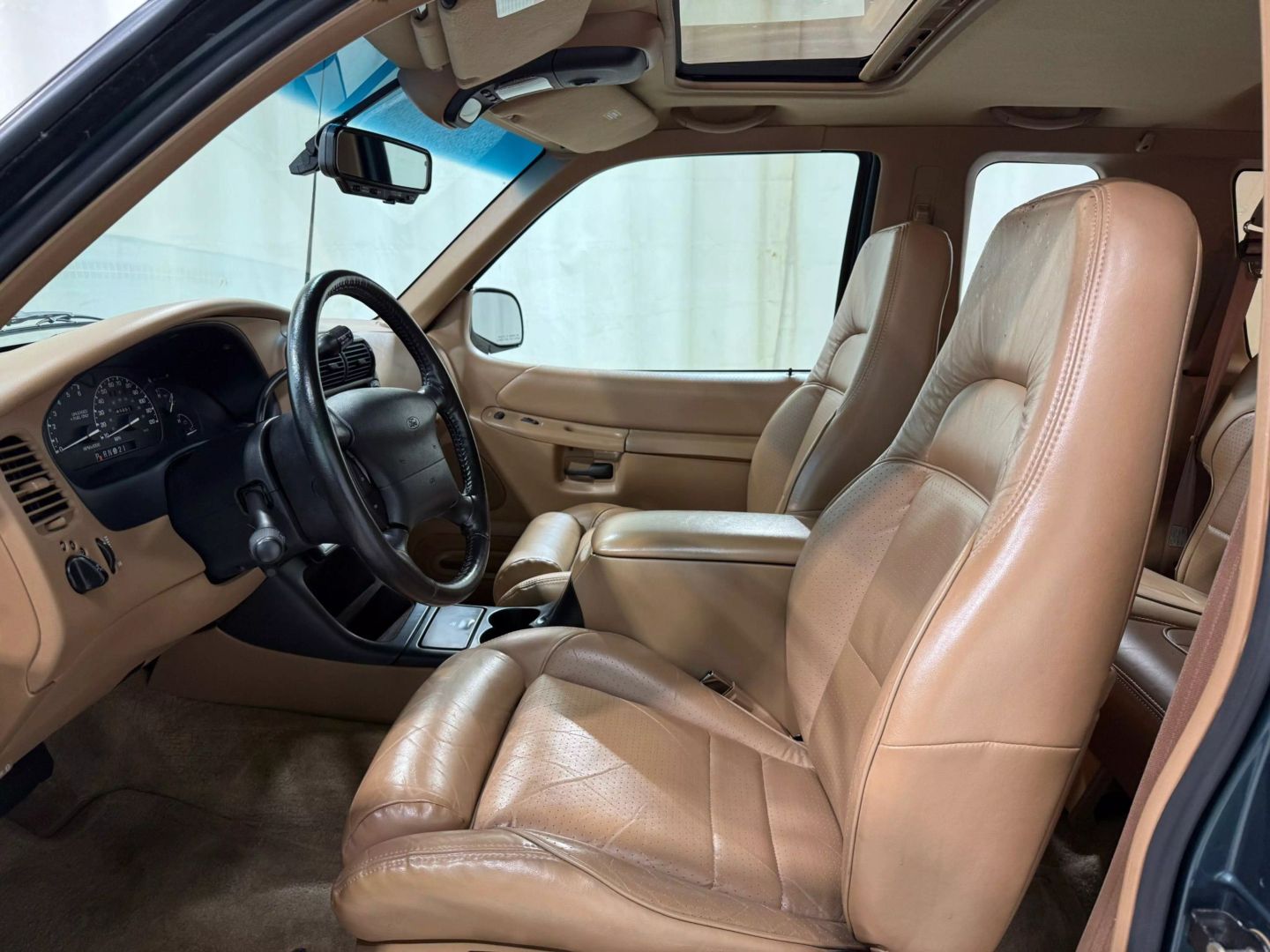 1996-ford-explorer-for-sale-12