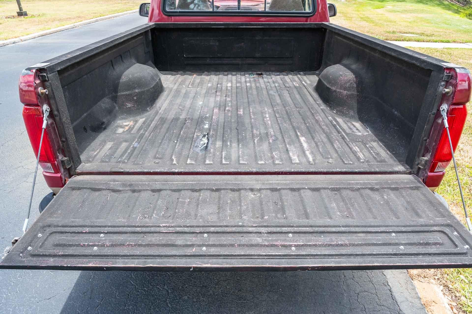 1996-ford-f-150-pickup-eddie-bauer-for-sale-19