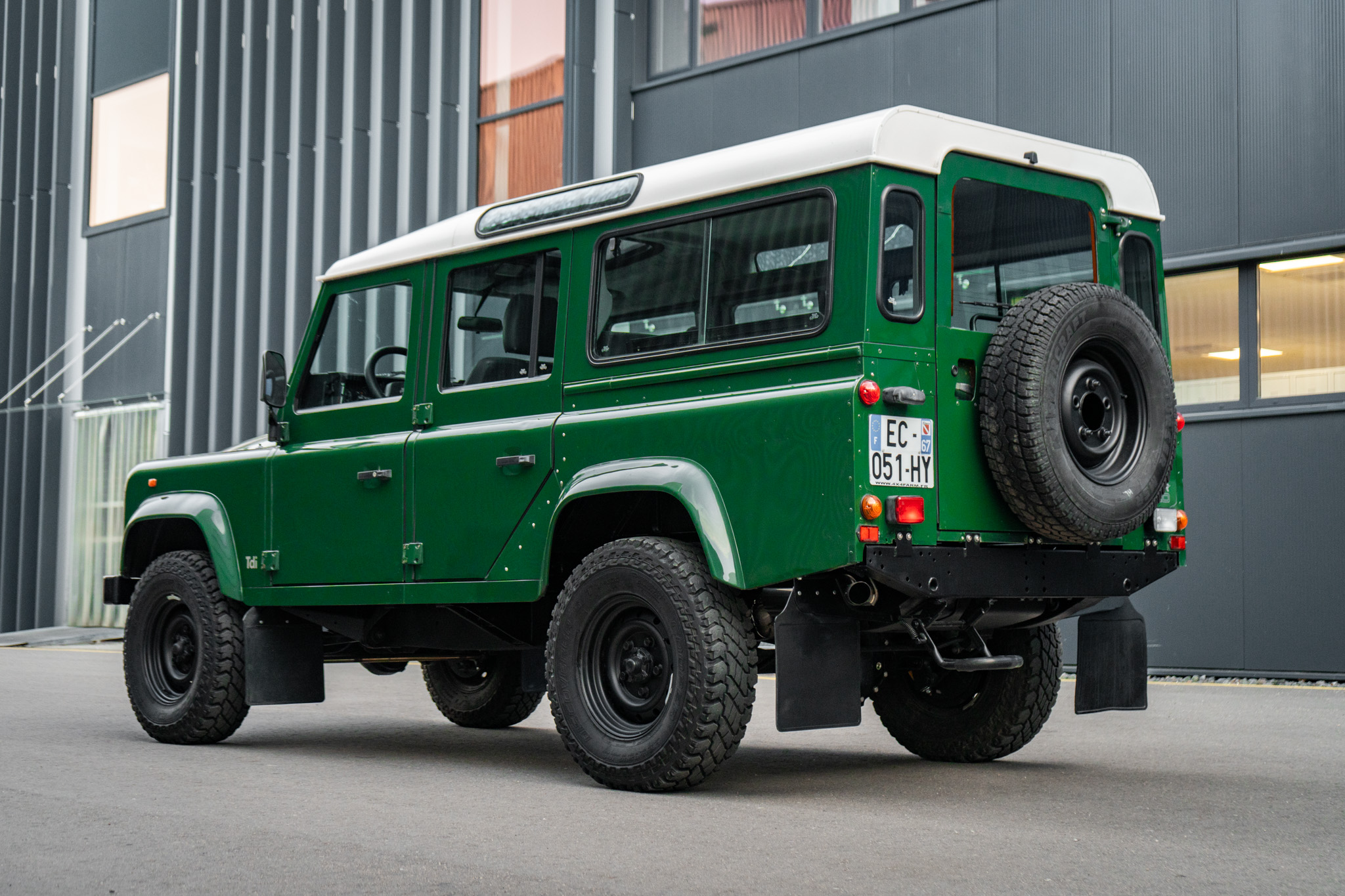 1996-land-rover-defender-110-300tdi-for-sale-samuel-04