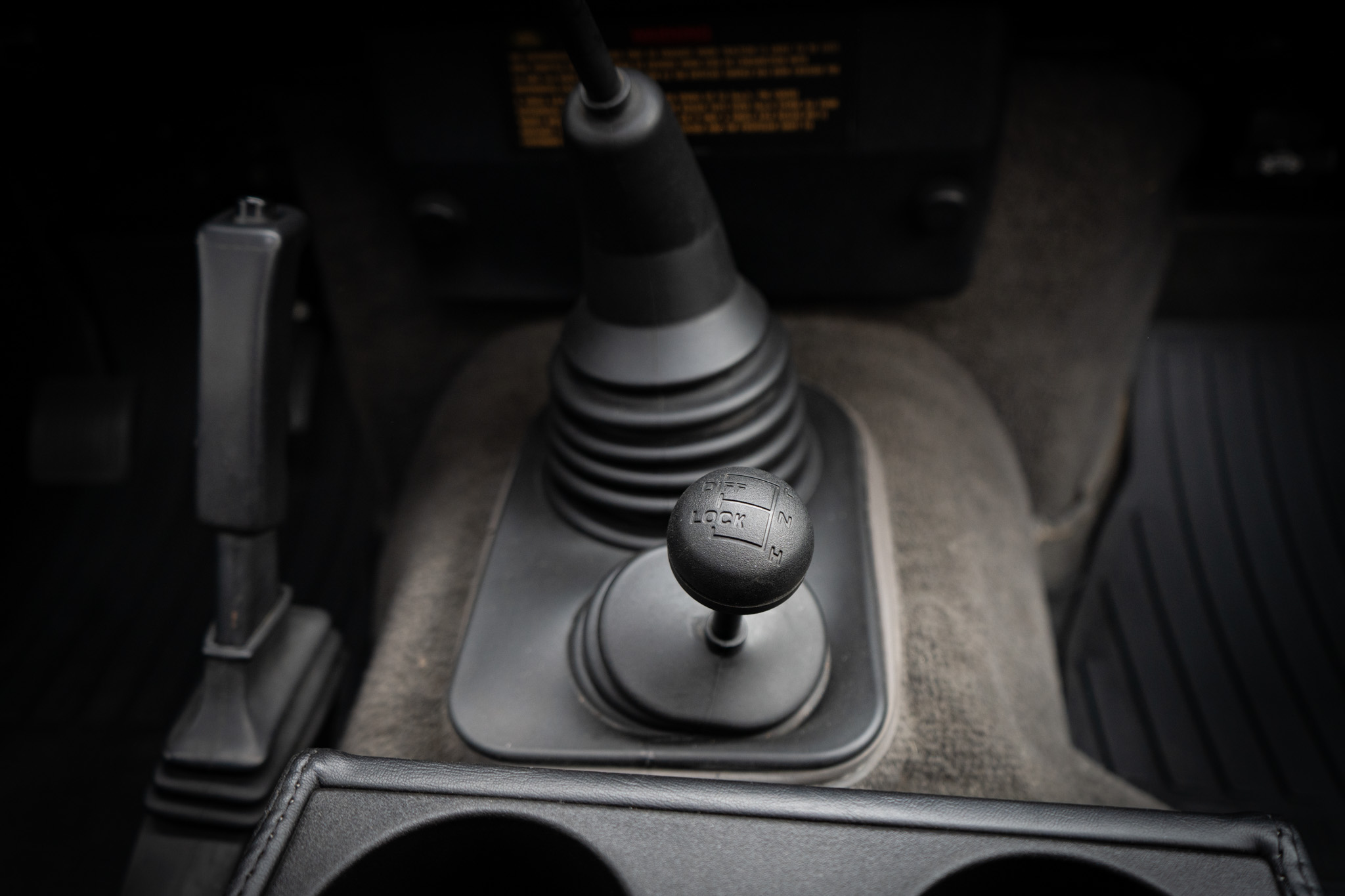 1996-land-rover-defender-110-300tdi-for-sale-samuel-30