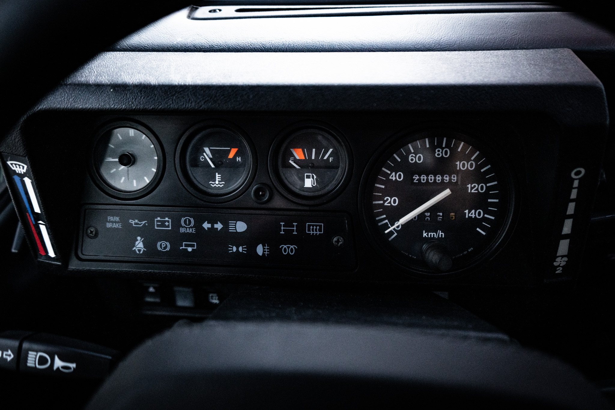 1996-land-rover-defender-110-300tdi-for-sale-samuel-36