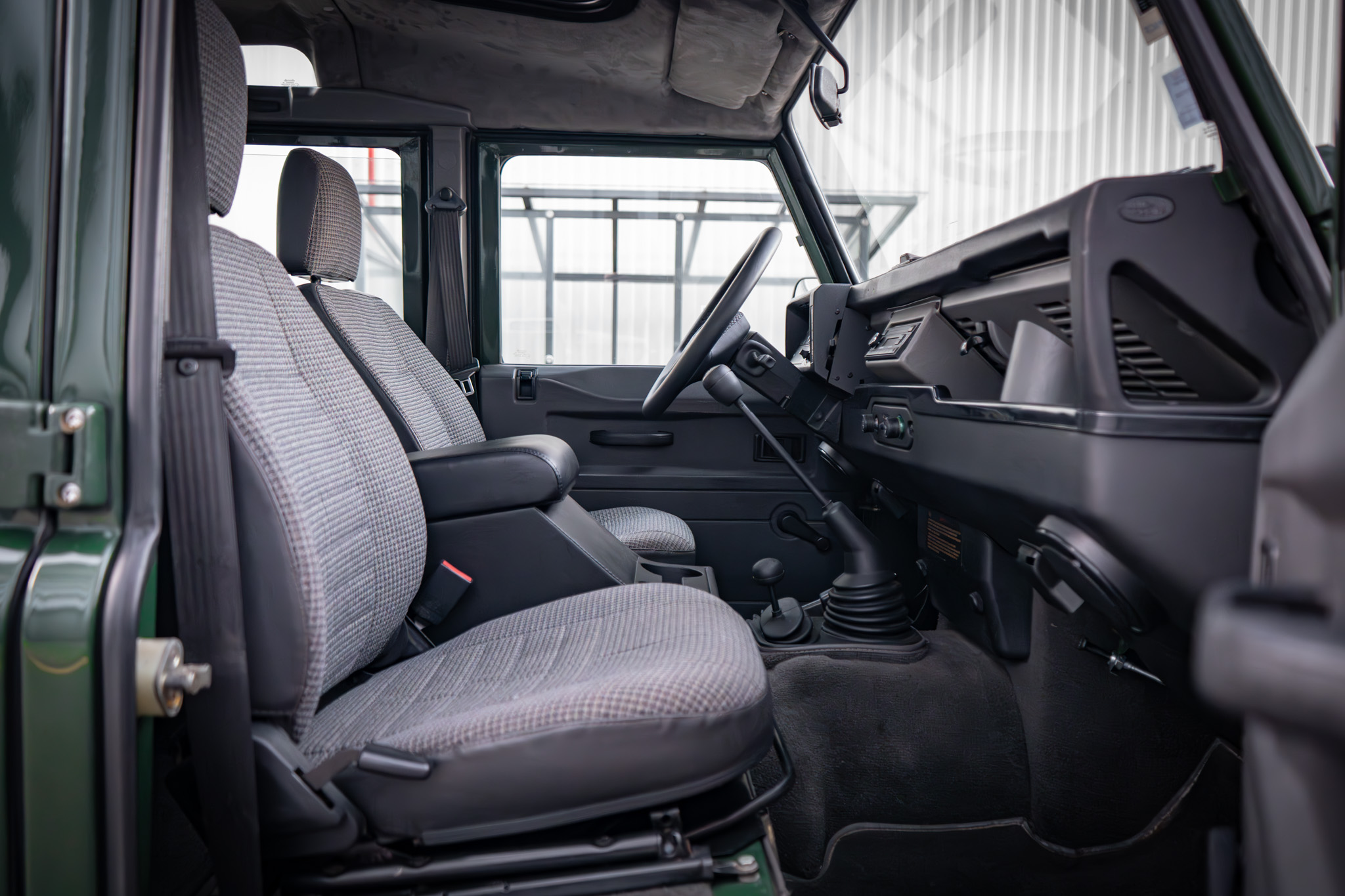 1996-land-rover-defender-110-300tdi-for-sale-samuel-42