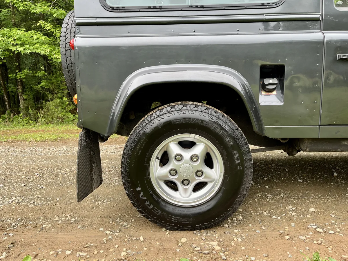 1998-gray-defender-90-for-sale-111