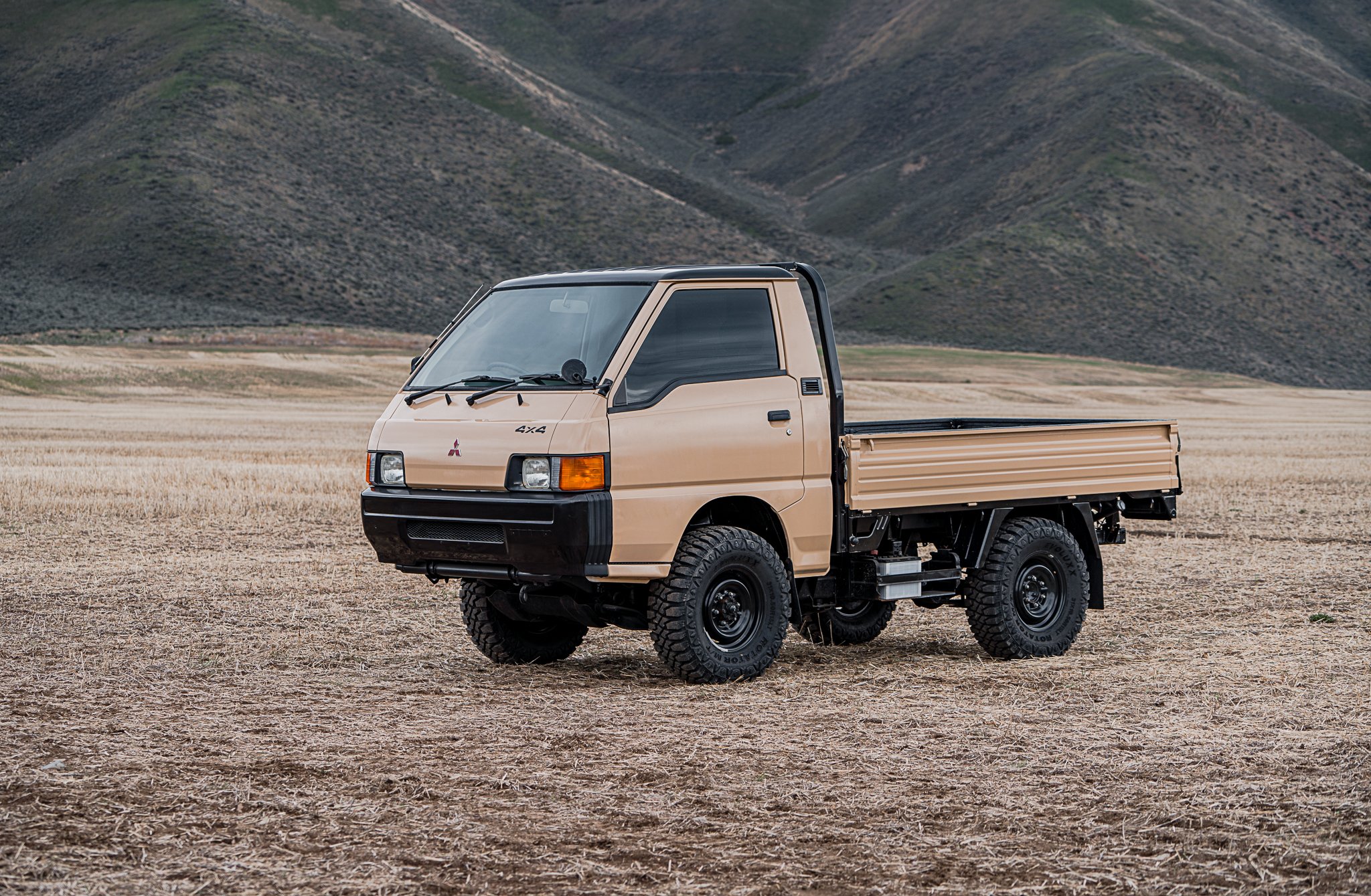 1998-mitsubishi-delica-l300-truck-for-sale-07