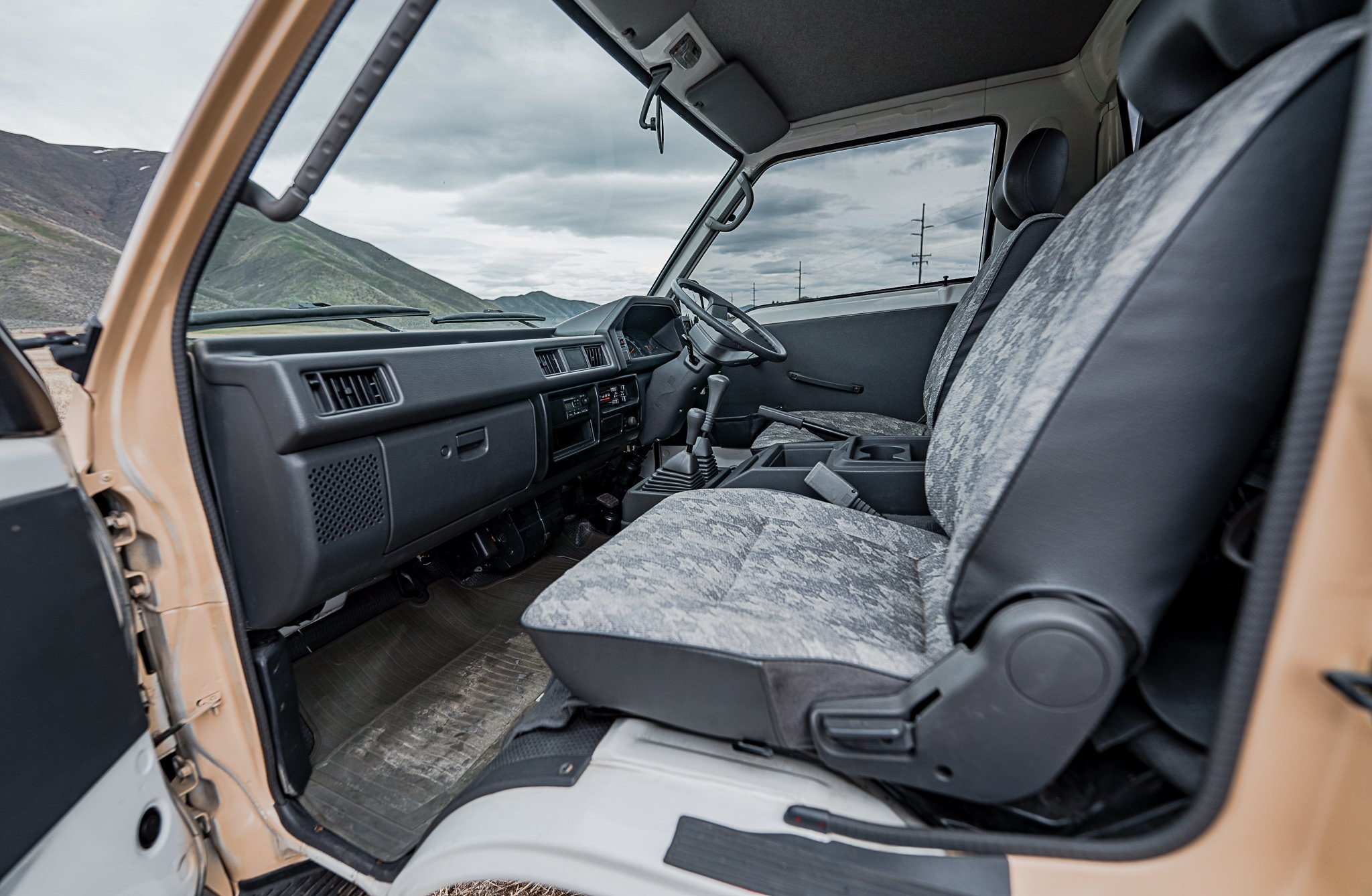 1998-mitsubishi-delica-l300-truck-for-sale-18