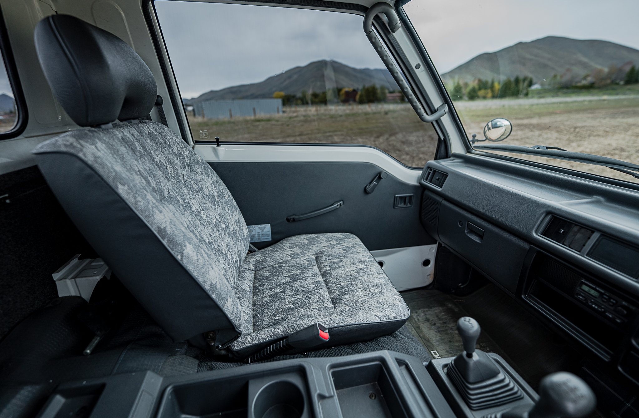 1998-mitsubishi-delica-l300-truck-for-sale-20