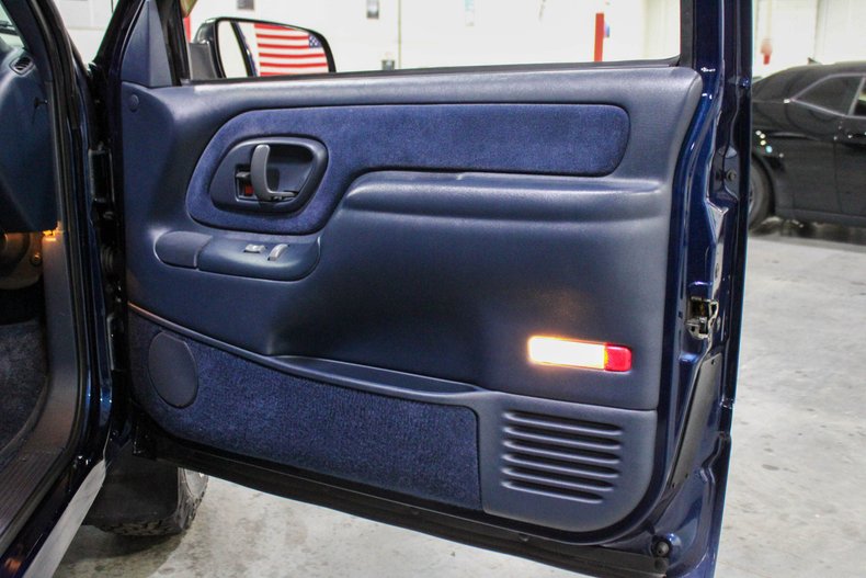 1999-chevrolet-tahoe-ls (24)