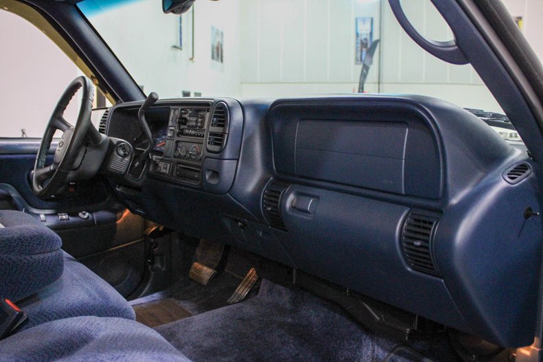 1999-chevrolet-tahoe-ls (25)