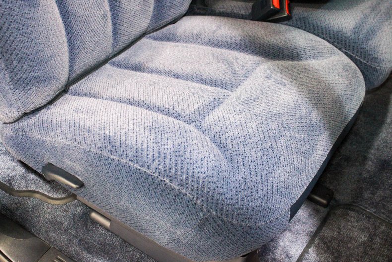 1999-chevrolet-tahoe-ls (28)