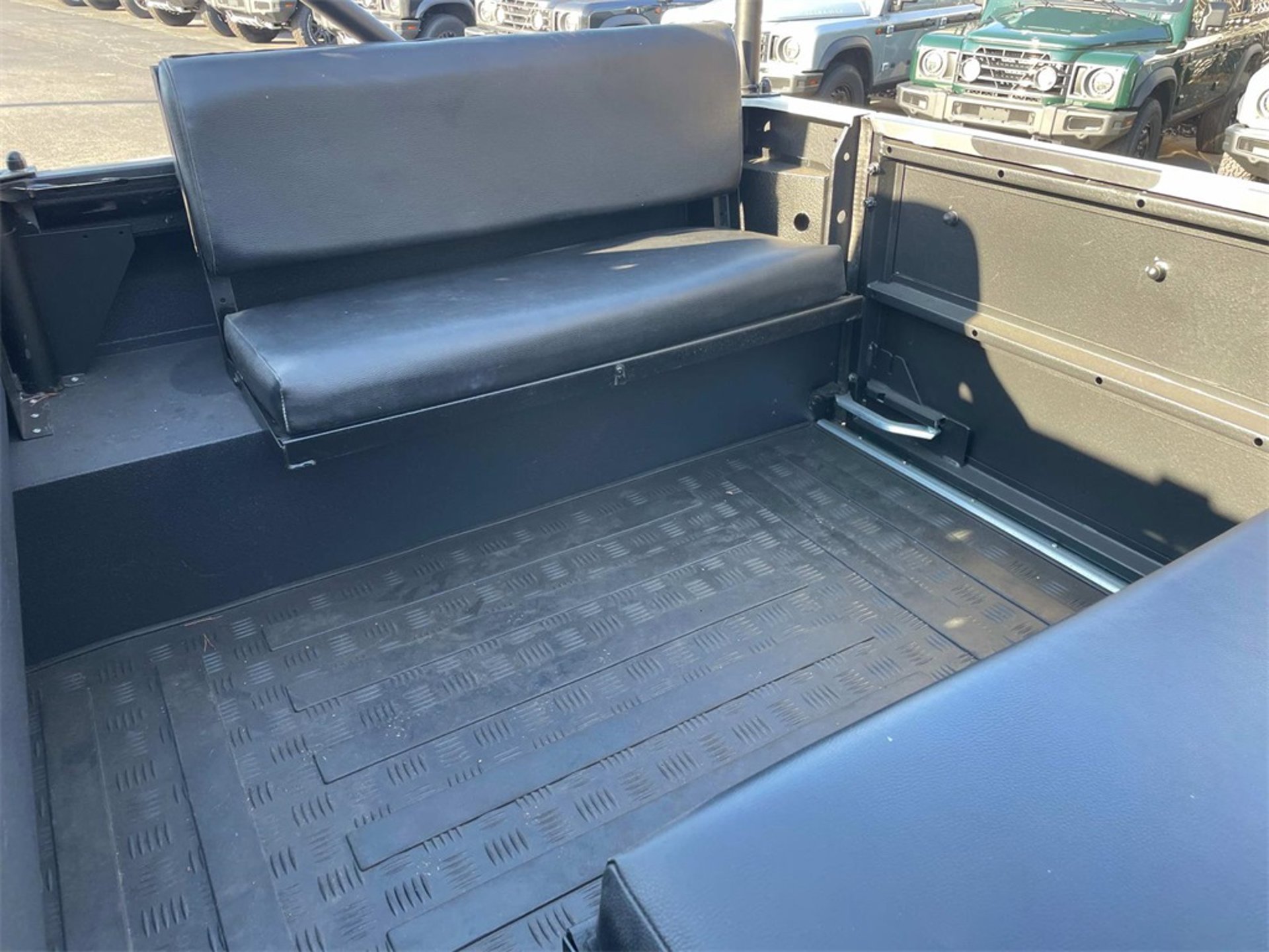 1999-land-rover-defender-110-4wd-for-sale-14