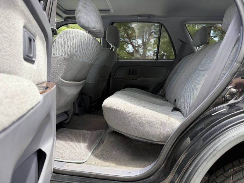 1999-toyota-4runner-sr5-4dr-4wd-suv (22)