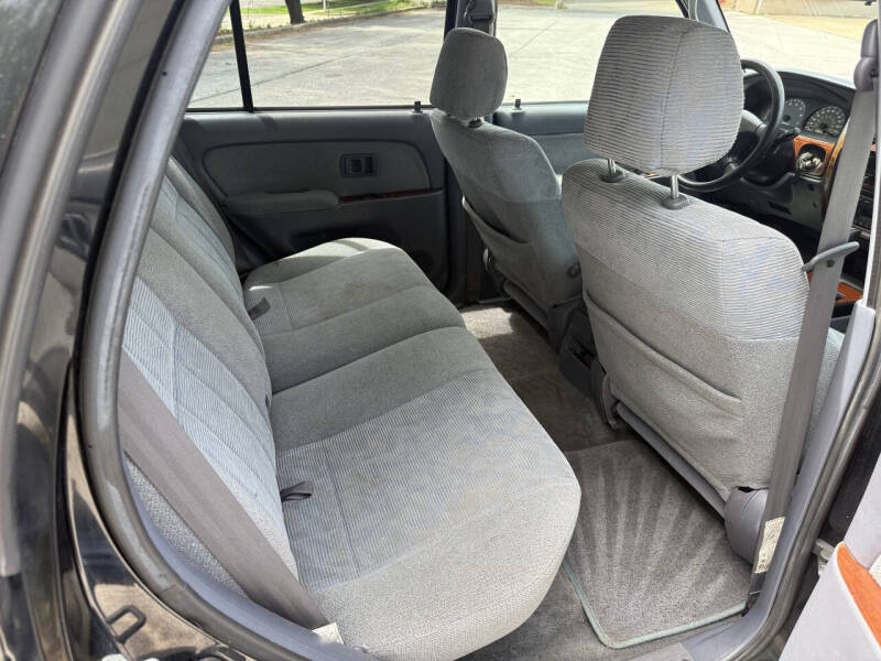 1999-toyota-4runner-sr5-4dr-4wd-suv (26)
