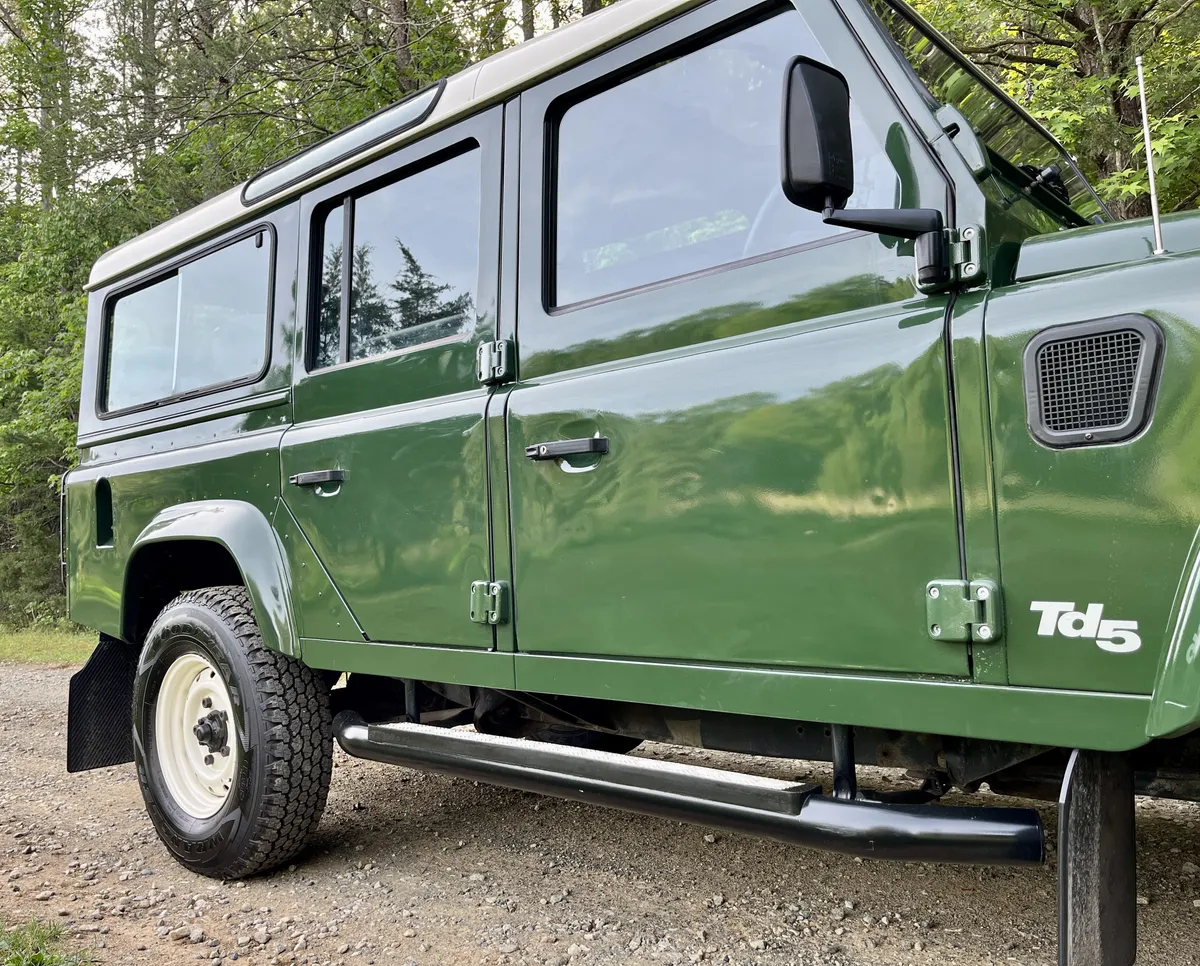 2000-land-rover-defender-110-for-sale-08