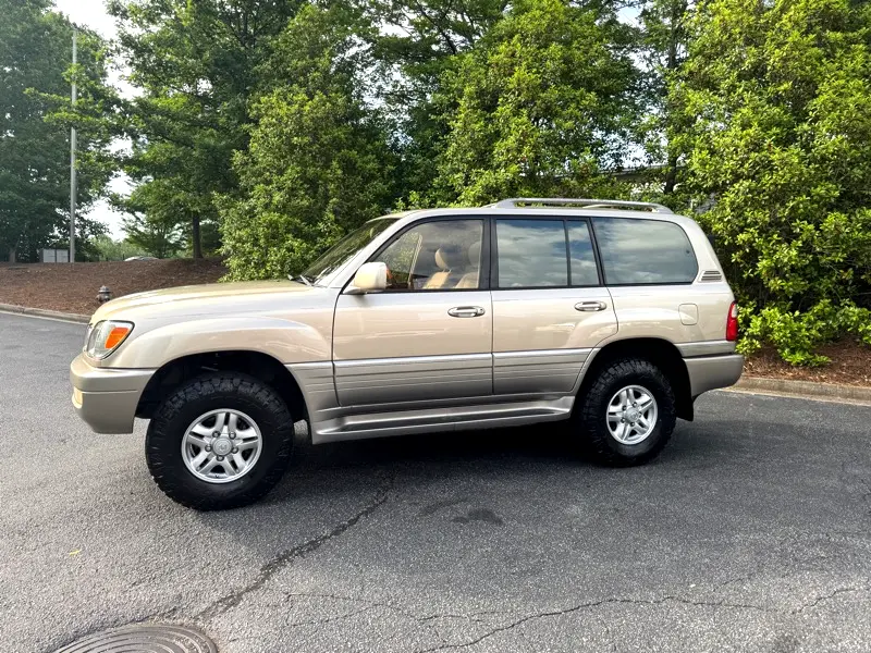 2000-lexus-lx-470-base-for-sale-04