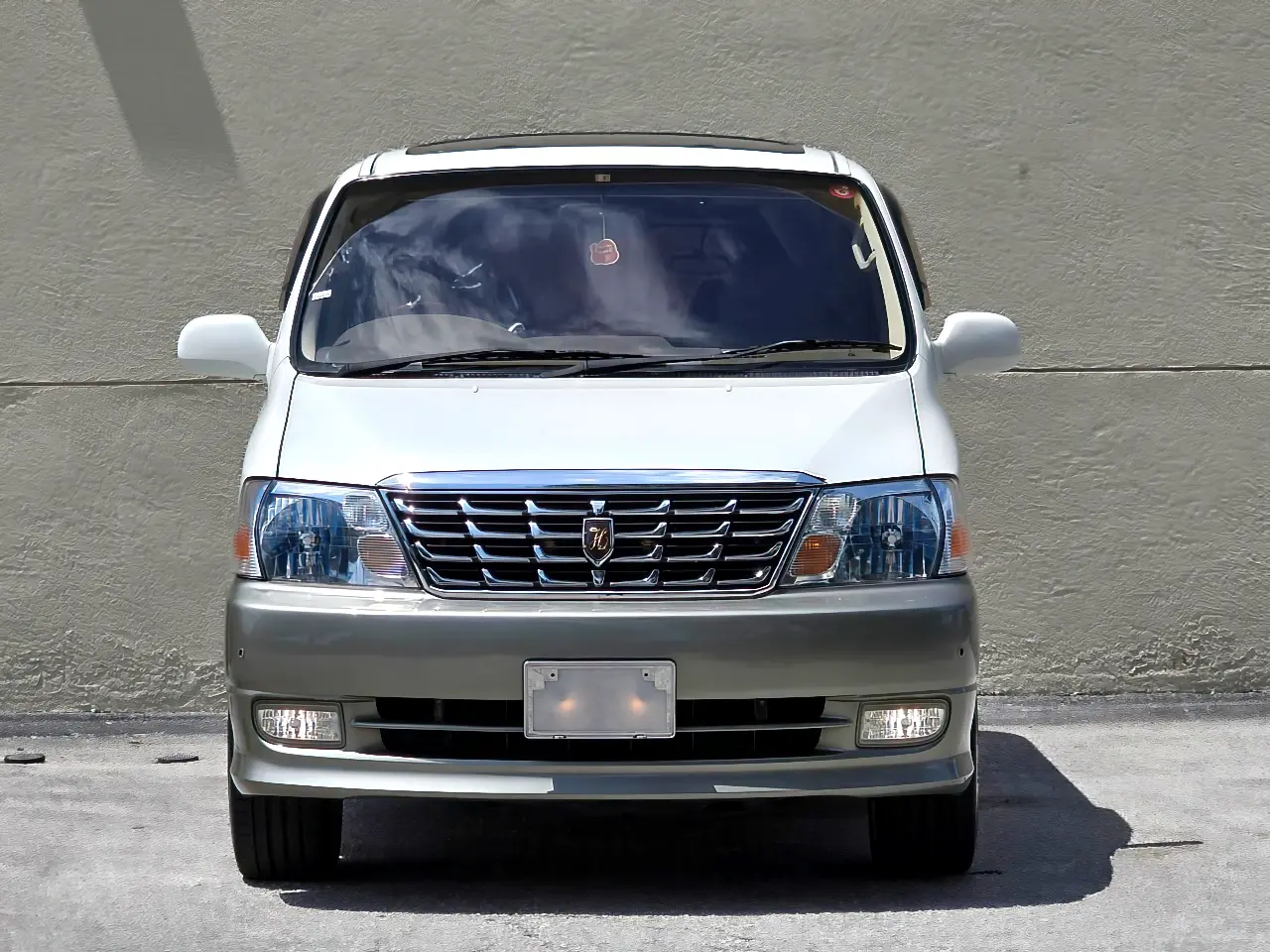 2000-toyota-granvia-for-sale-02