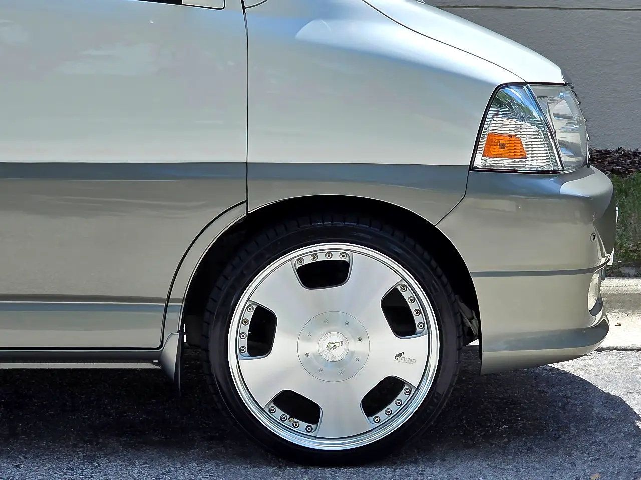 2000-toyota-granvia-for-sale-11