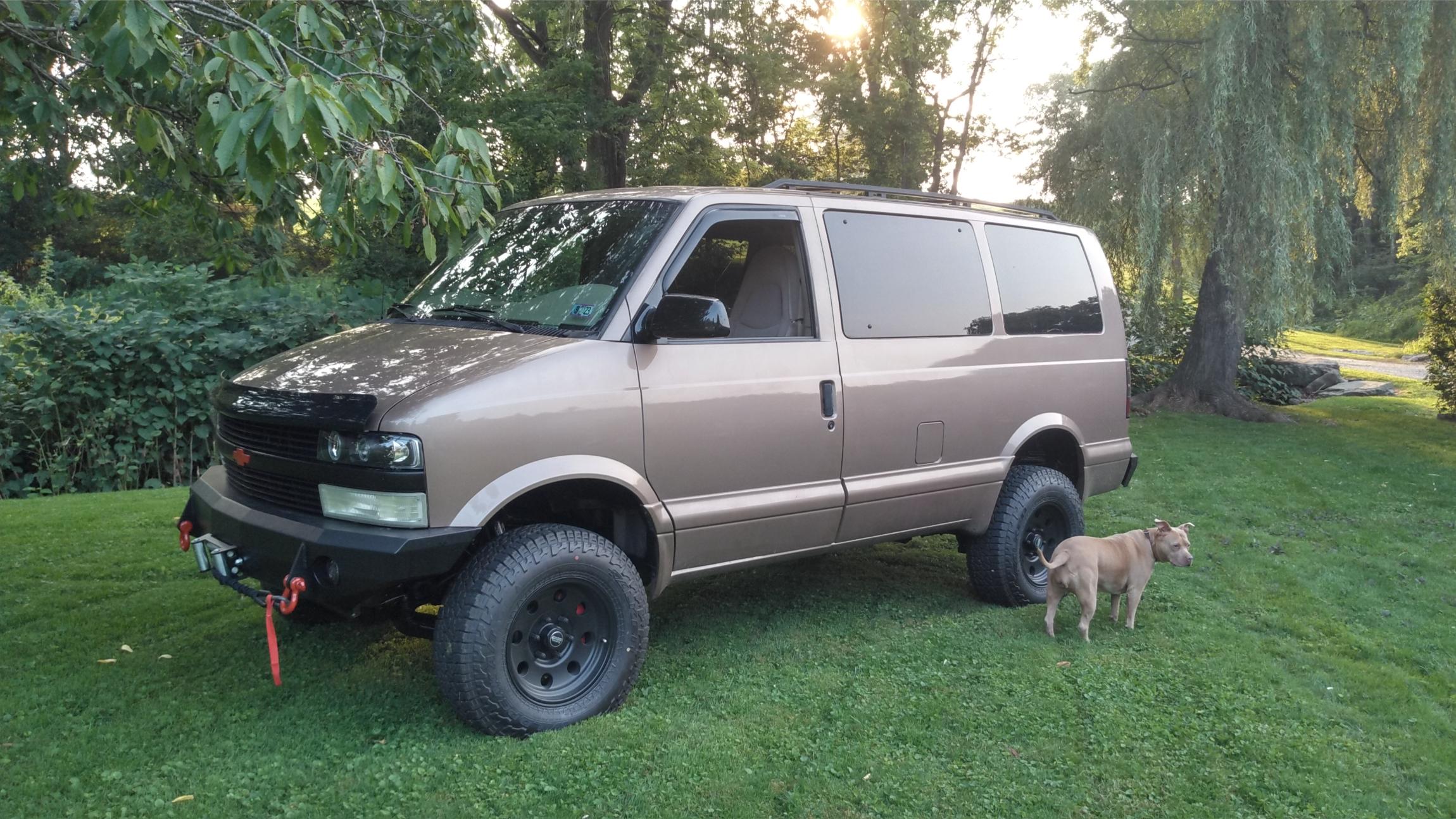 2003-chevy-astro-van-awd-camper-for-sale-03
