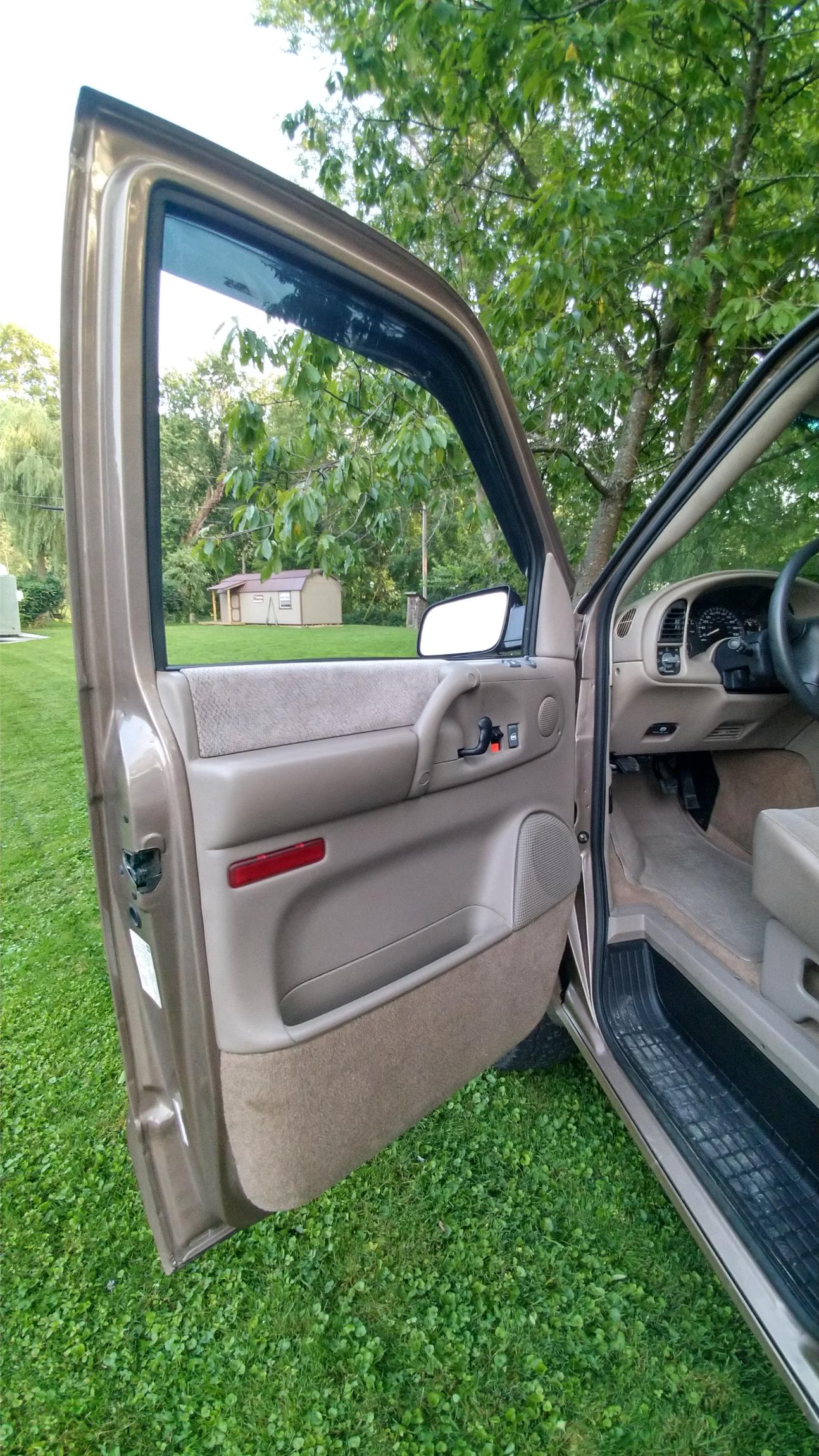 2003-chevy-astro-van-awd-camper-for-sale-17