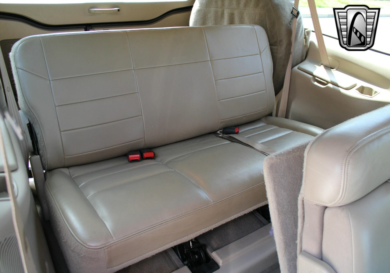 2003-ford-excursion-for-sale-35