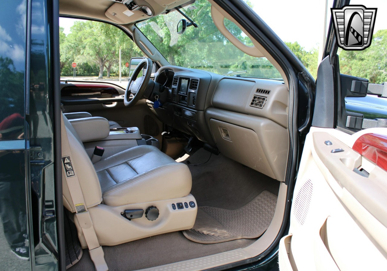 2003-ford-excursion-for-sale-38