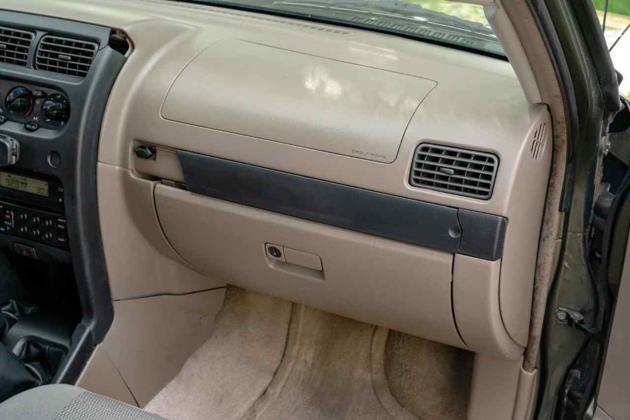 2003-nissan-frontier-for-sale-36
