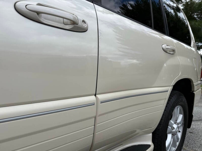 2005-lexus-lx-470-base-4wd-4dr-suv (20)