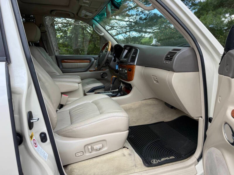 2005-lexus-lx-470-base-4wd-4dr-suv (25)