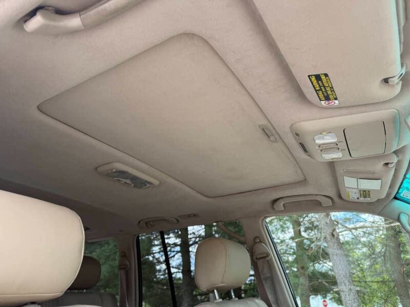 2005-lexus-lx-470-base-4wd-4dr-suv (27)
